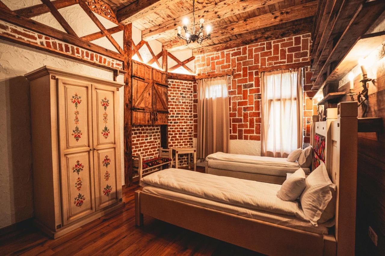 Conacul Sfantul Sava Brancovici Otel Ineu  Dış mekan fotoğraf